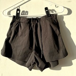 Black uniqlo running shorts